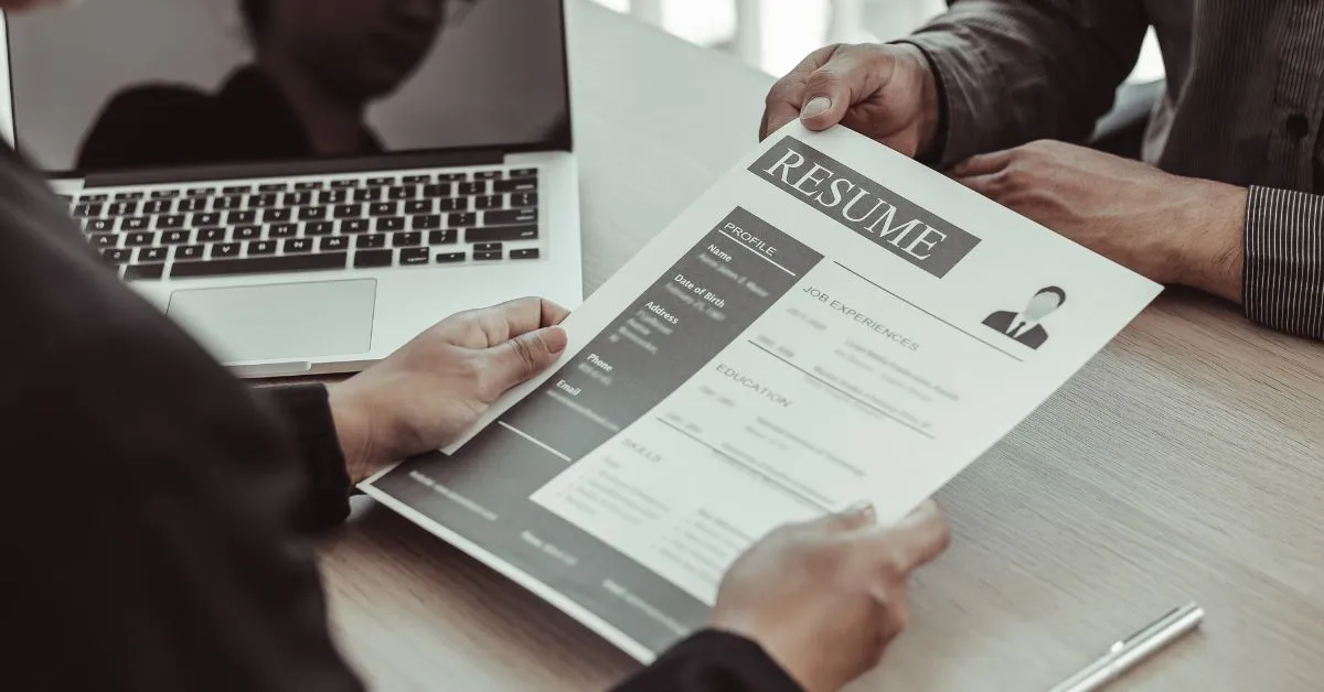 Online Job Alert App For Your Bright Future