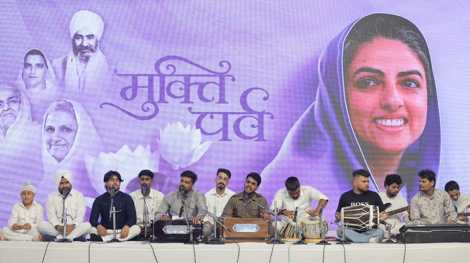 स्वतंत्रता दिवस पर गूंजा ‘मुक्ति’ का संदेश, सैकड़ों श्रद्धालुओं ने लिया गुरमत पर चलने का संकल्प